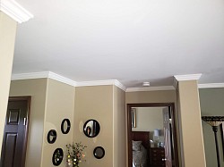 Crown molding-radius corners on all edges in home wall design